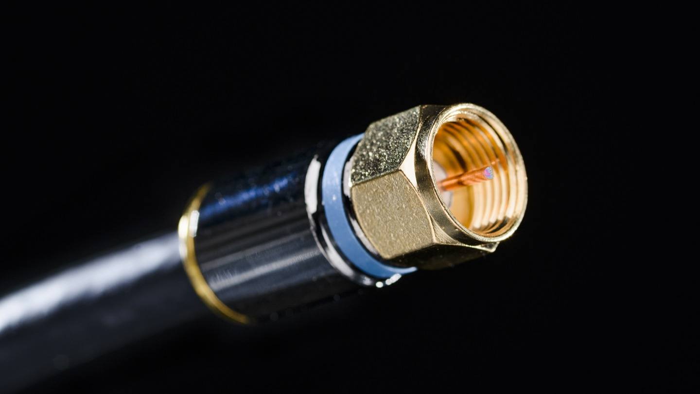 What's Different Between Fiber-Optic Cables?