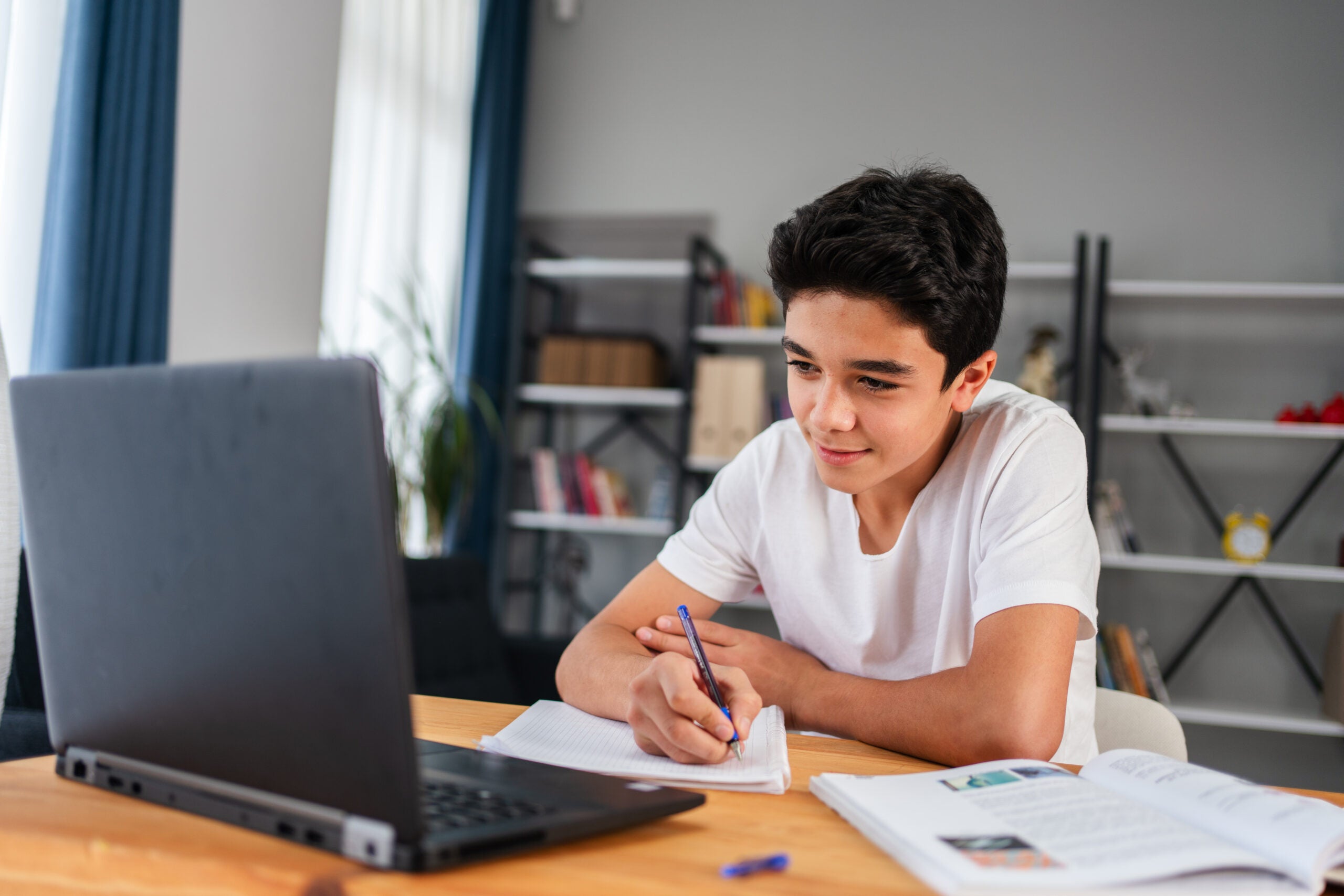 kid using computer